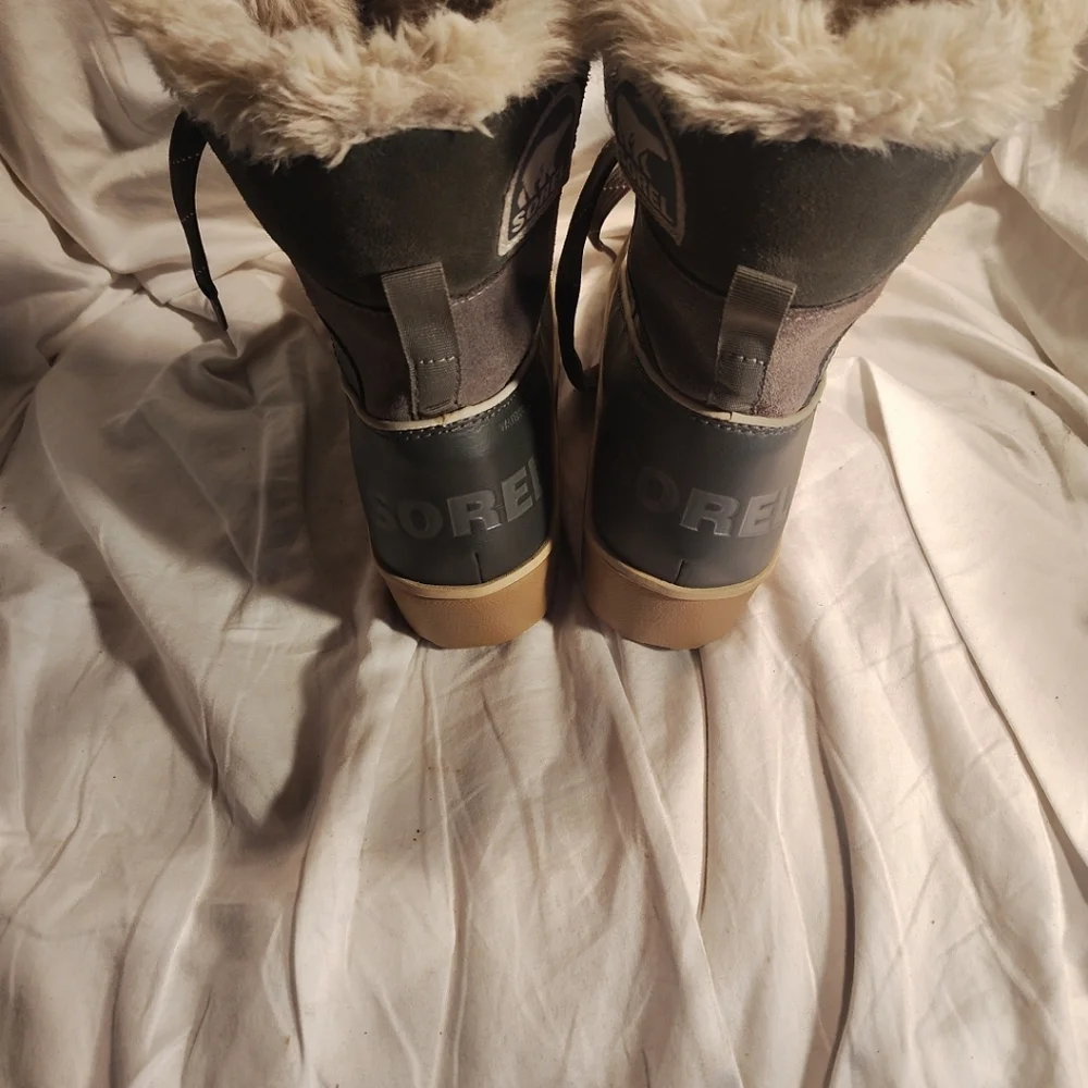 Sorel Women's Brown Faux-Fur Winter Boots